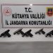 5 ruhsatsız tabancayı satmaya çalışırken yakalandılar